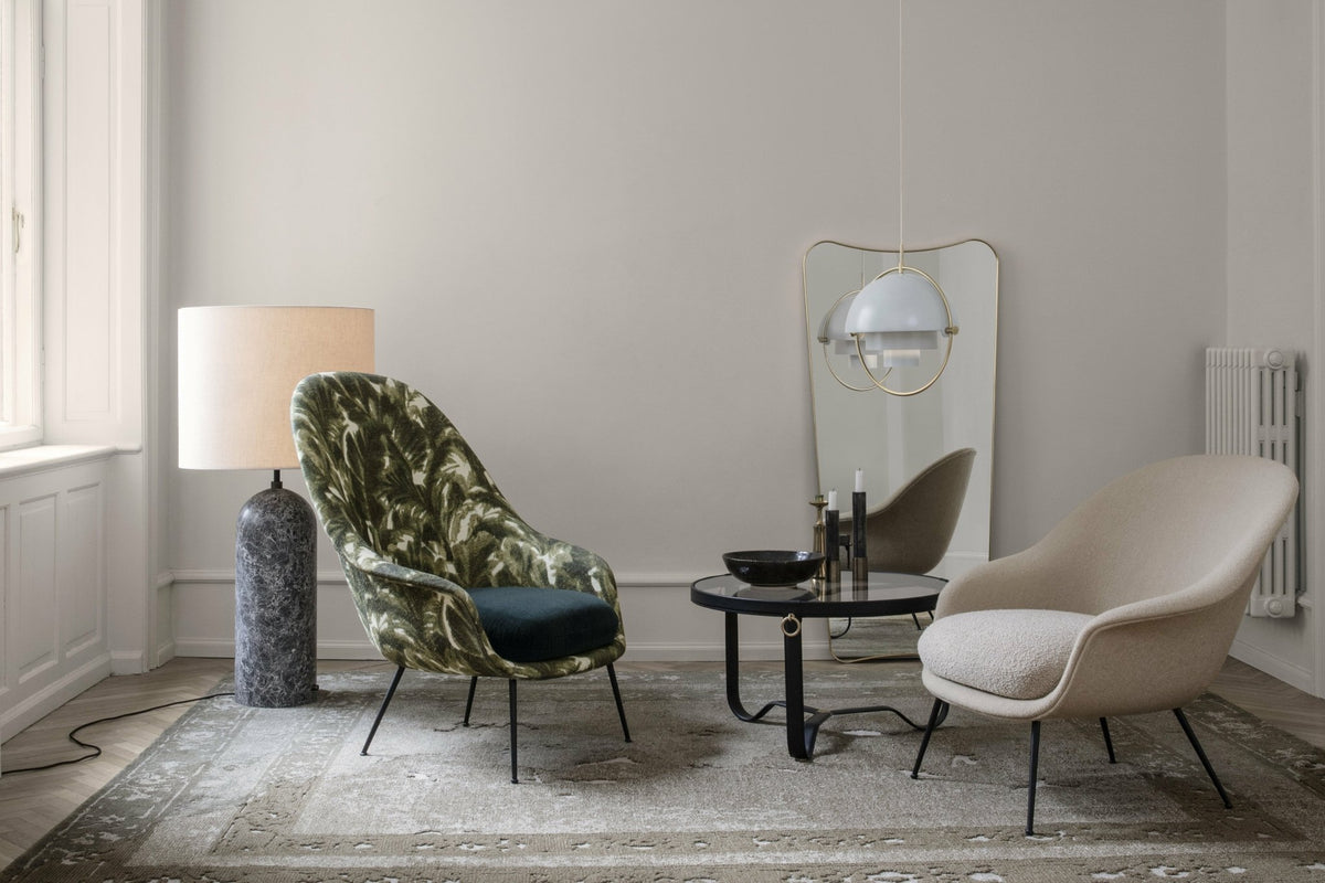 Lampe basse crème base grise en marbre XL Gravity - Gubi - The Cool Republic