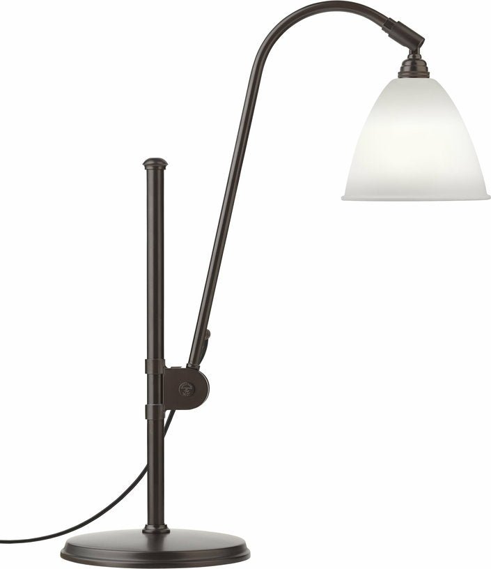 Lampe de table blanche base noire en laiton BL1 - Gubi - The Cool Republic