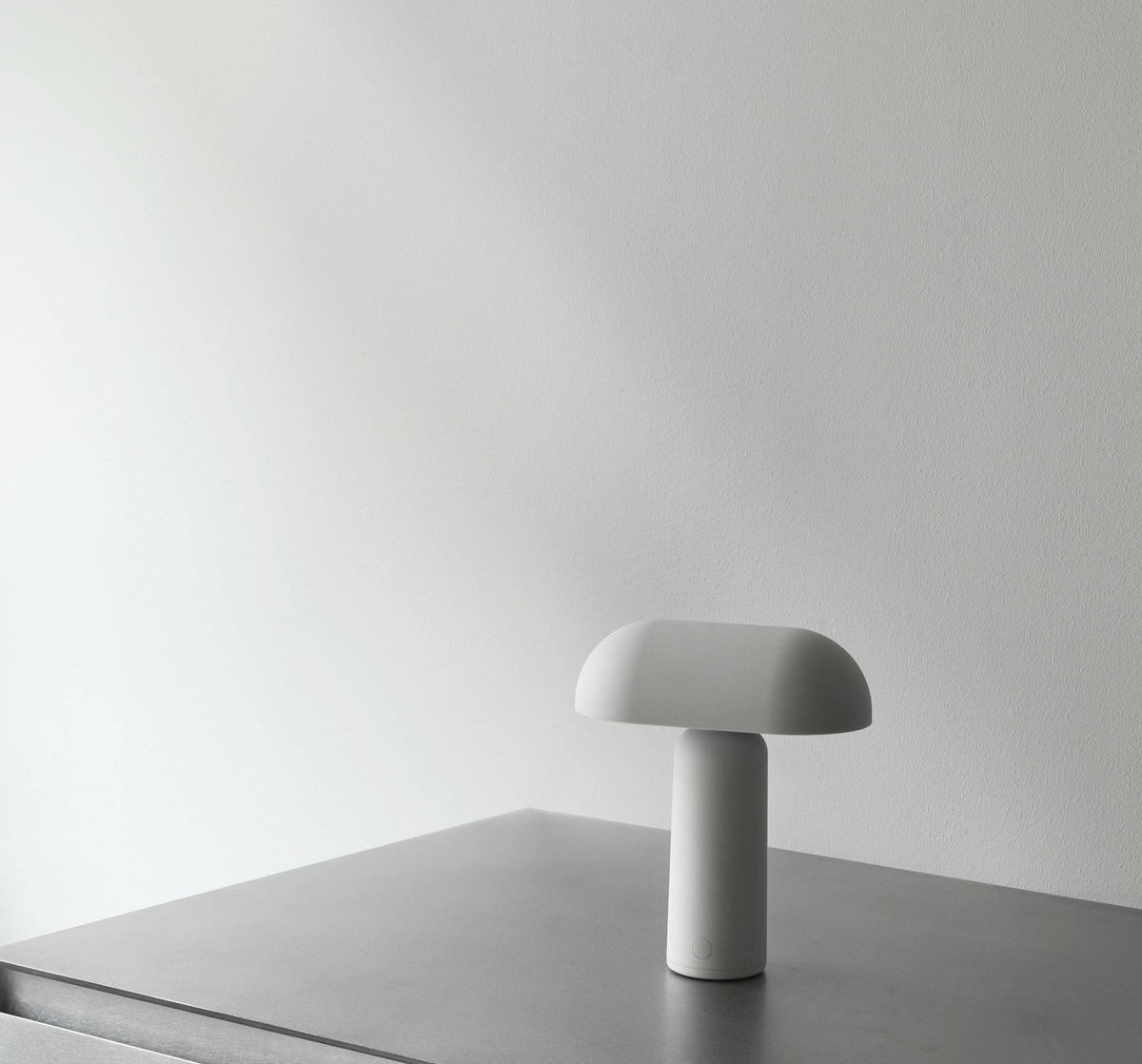 Lampe de table blanche Porta - Normann Copenhagen - The Cool Republic