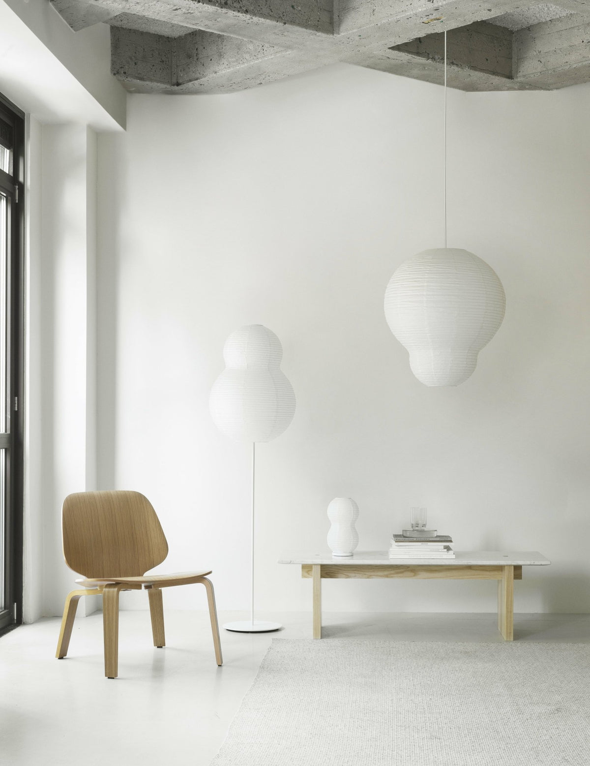 Lampe de table blanche Puff Twist blanc - Normann Copenhagen - The Cool Republic