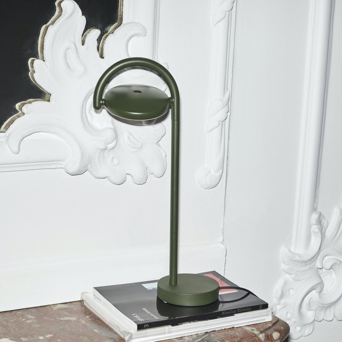 Lampe de table en aluminium noire 38 x 10 cm Marselis - HAY - The Cool Republic