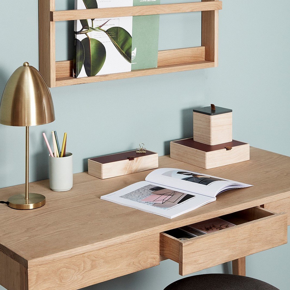 Lampe de table en laiton 40 x 15 cm - Hübsch - The Cool Republic