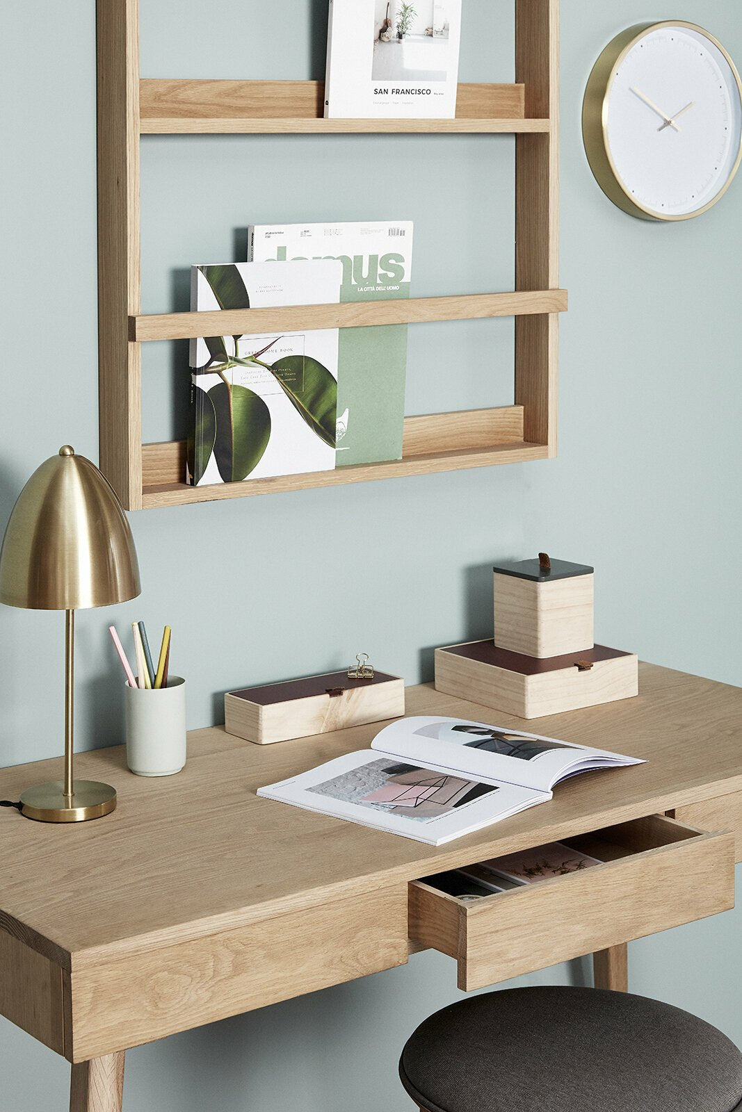 Lampe de table en laiton 40 x 15 cm - Hübsch - The Cool Republic