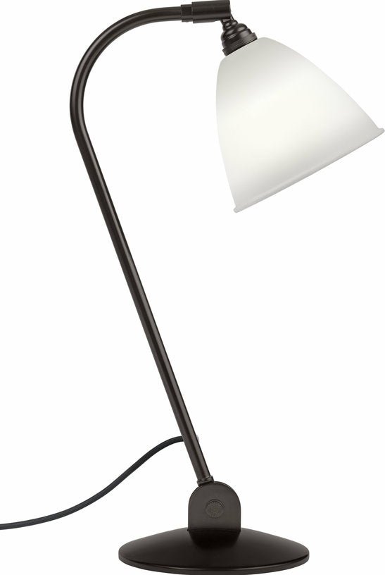 Lampe de table en laiton blanche base noire 48 cm BL2 - Gubi - The Cool Republic