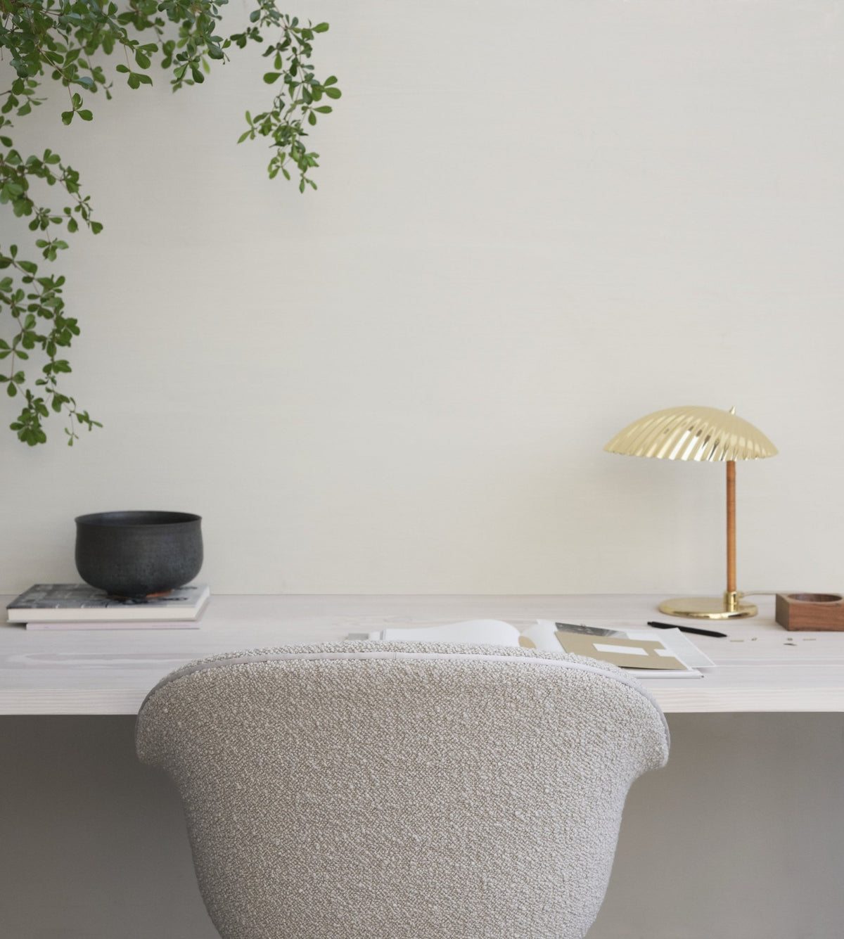Lampe de table en laiton Modèle 5321 - Gubi - The Cool Republic