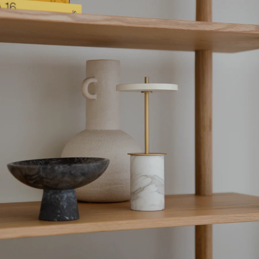 Lampe de table en marbre blanc 12x25,5cm Asteria move mini - Umage - The Cool Republic
