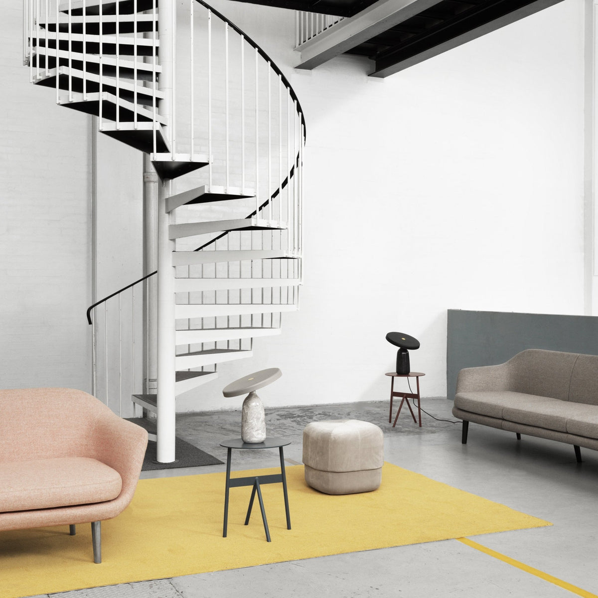 Lampe de table en marbre blanc 33,6 cm Eddy - Normann Copenhagen - The Cool Republic