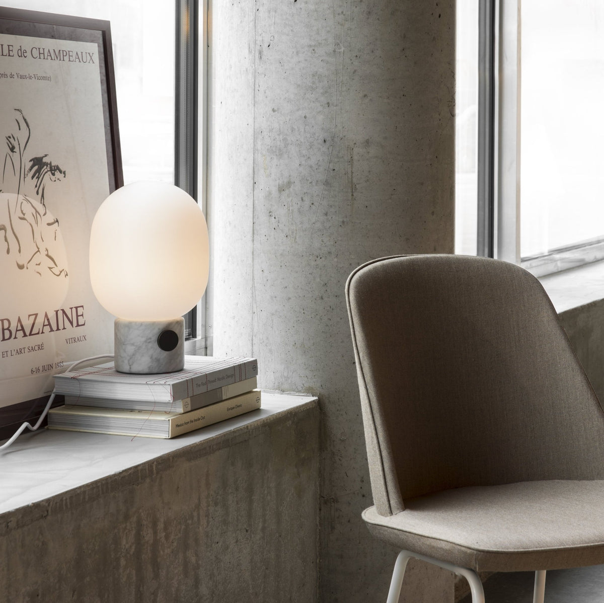 Lampe de table en marbre blanche 32 x 19 cm JWDA - Audo - The Cool Republic