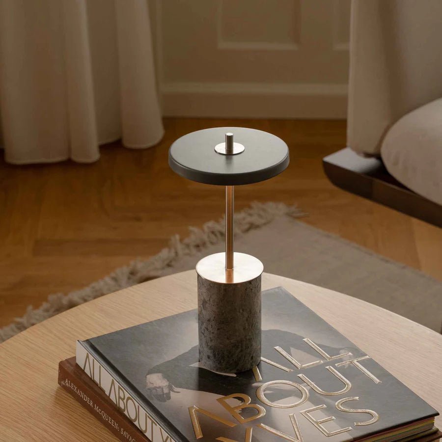 Lampe de table en marbre gris et acier 12x25,5cm Asteria move mini - Umage - The Cool Republic