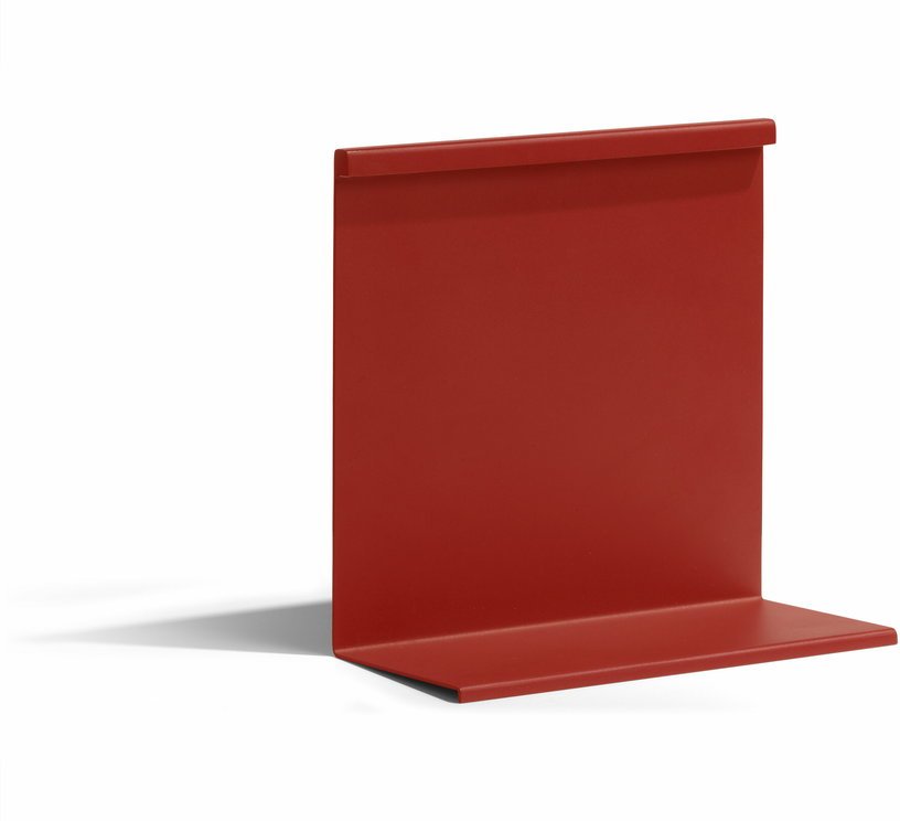 Lampe de table en métal rouge tomate LBM - Hay - The Cool Republic