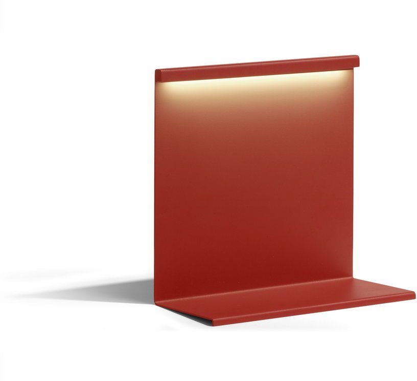 Lampe de table en métal rouge tomate LBM - Hay - The Cool Republic