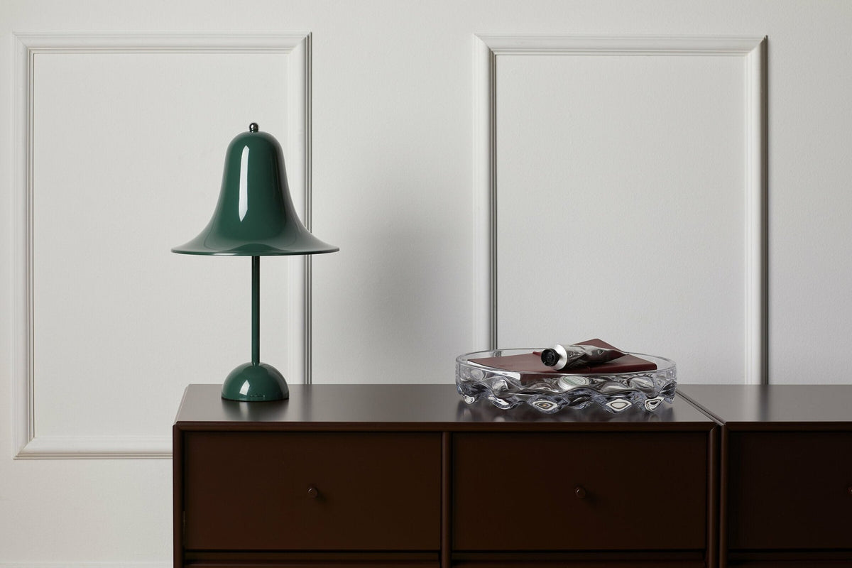 Dark green metal table lamp Pantop - Verpan - The Cool Republic