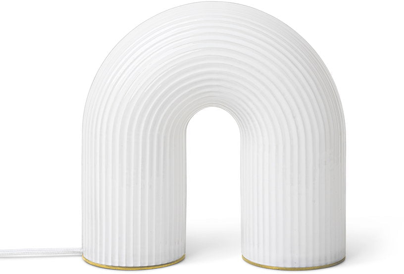 Lampe de table en verre blanc 21,4 x 21,6 cm Vuelta - Ferm Living - The Cool Republic