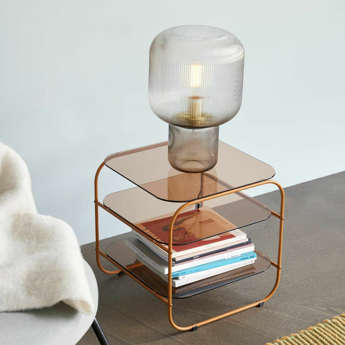 Lampe de table en verre fumé - Hübsch - The Cool Republic