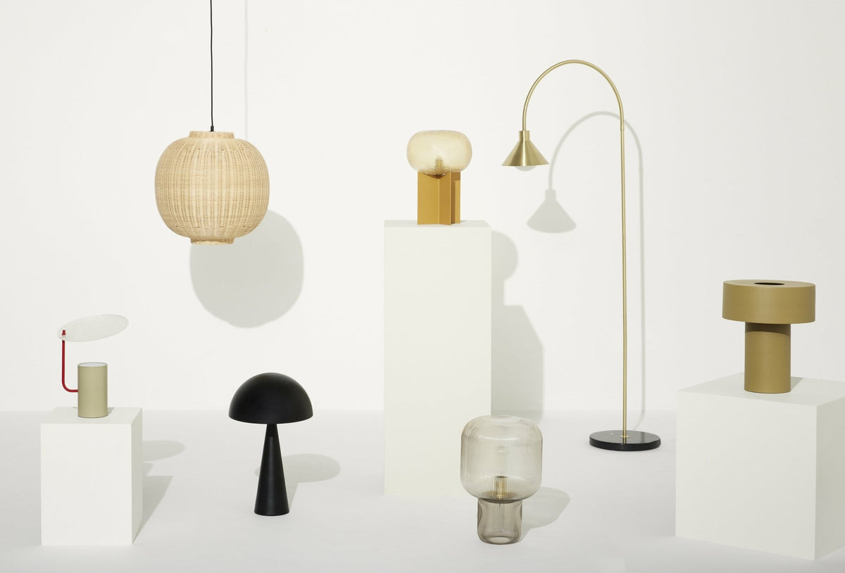 Lampe de table en verre fumé - Hübsch - The Cool Republic