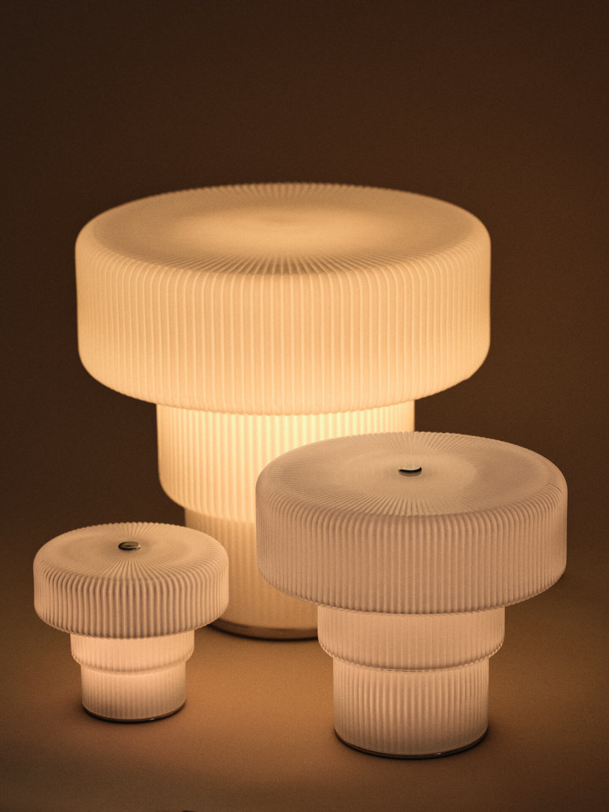 Table lamp in white blown glass and chrome-plated steel 28 x 28 cm Ripple - Ferm Living - The Cool Republic