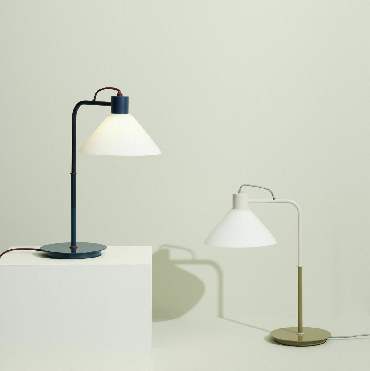Lampe de table kaki Spot - Hübsch - The Cool Republic