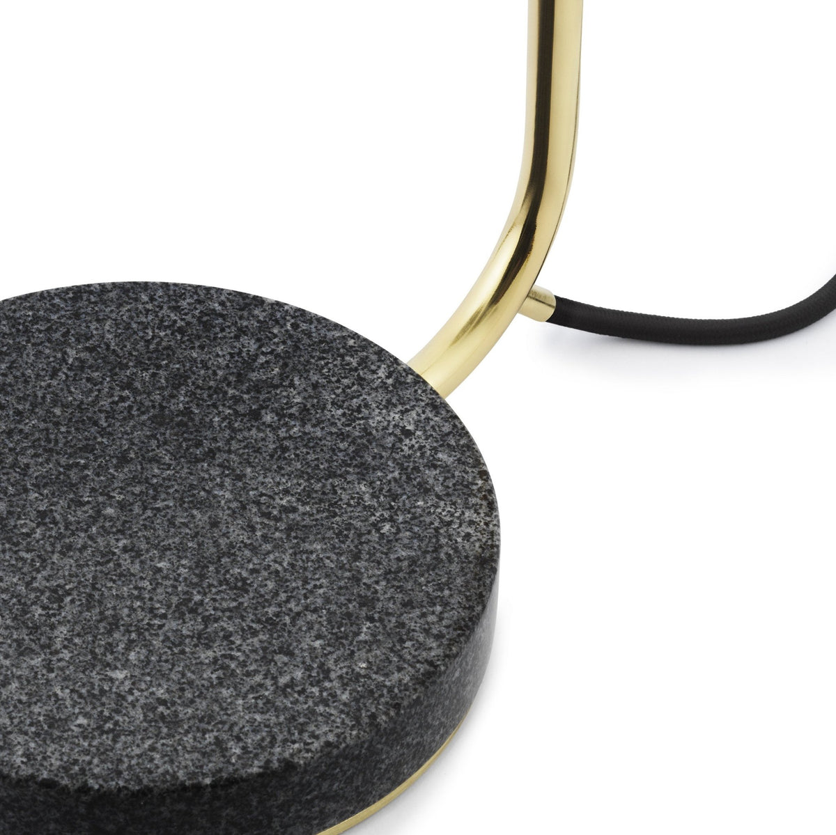 Lampe de table laiton 45 cm Grant - Normann Copenhagen - The Cool Republic