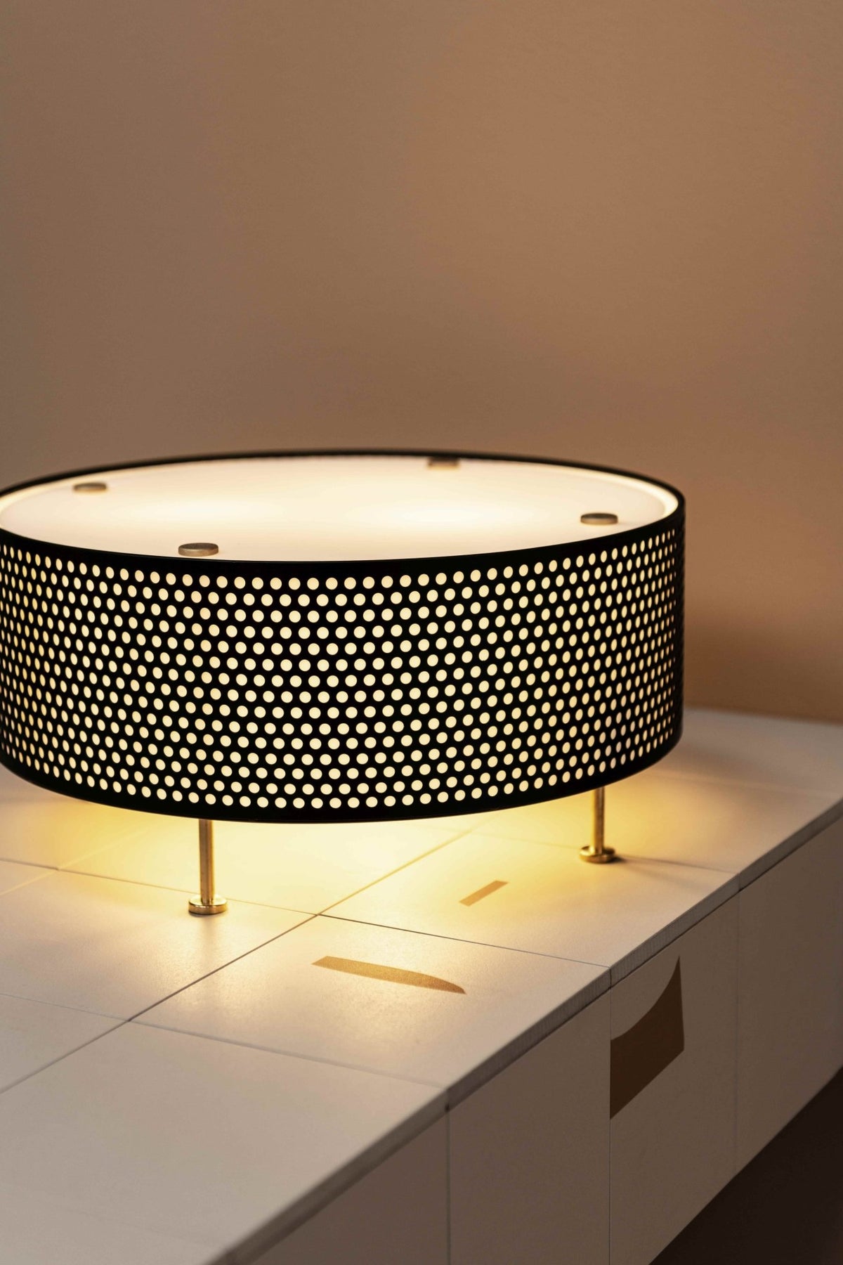 Lampe de table noire G50 - Sammode - The Cool Republic