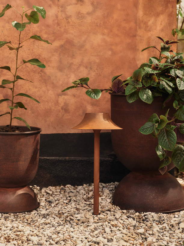 Lampe d'extérieur en acier terracotta 18x46cm Cortivo - Ferm living - The Cool Republic
