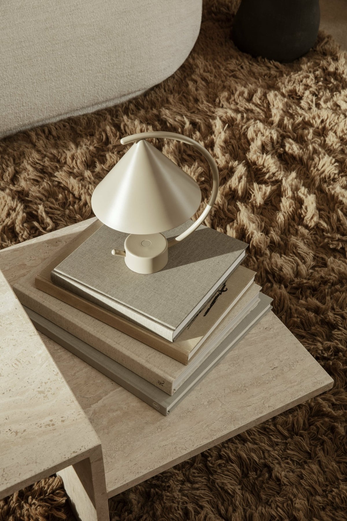 Lampe en acier brossé cachemire Meridian - Ferm Living - The Cool Republic
