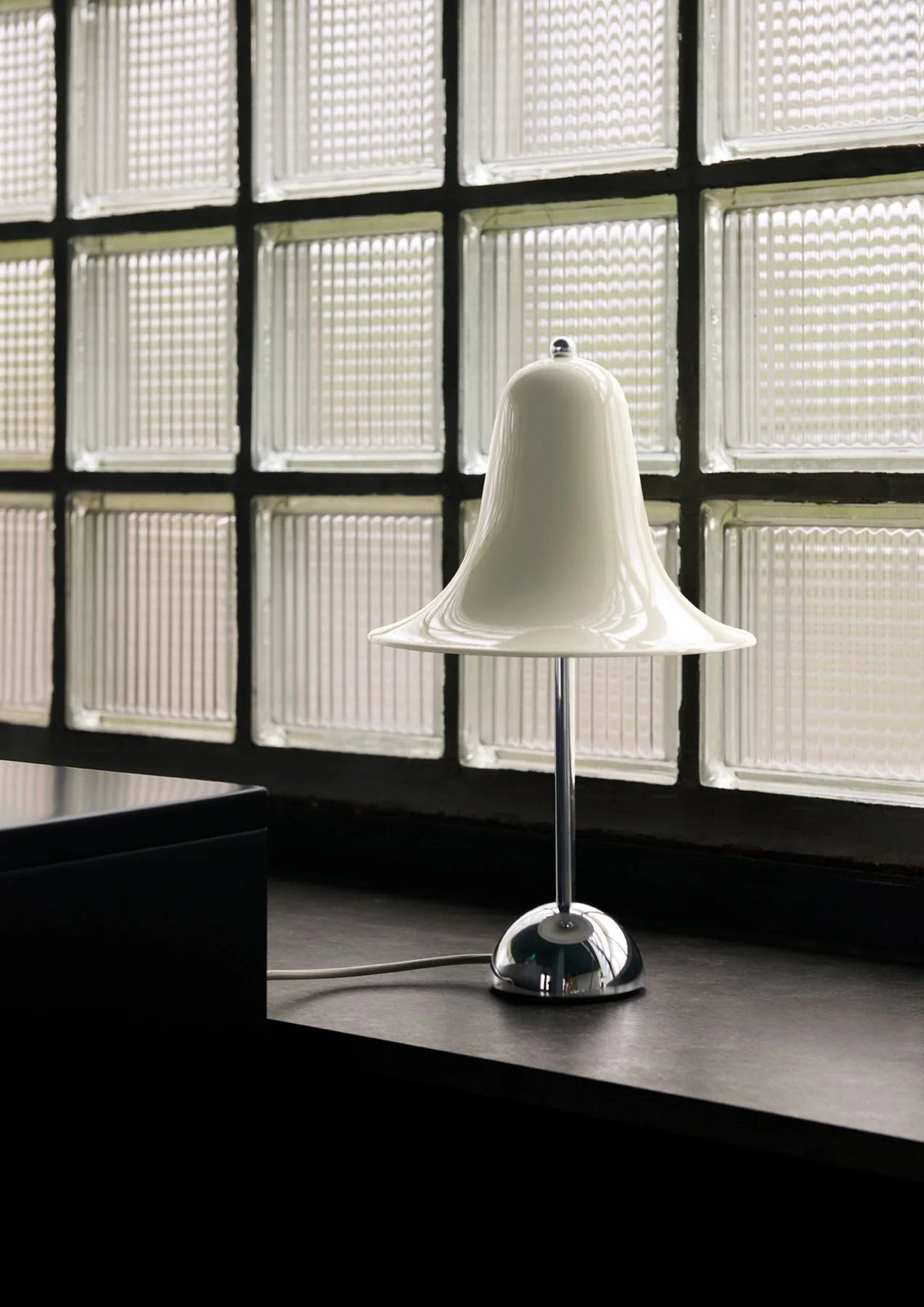 Lampe en acier chromé et marron 23cm Pantop - Verpan - The Cool Republic