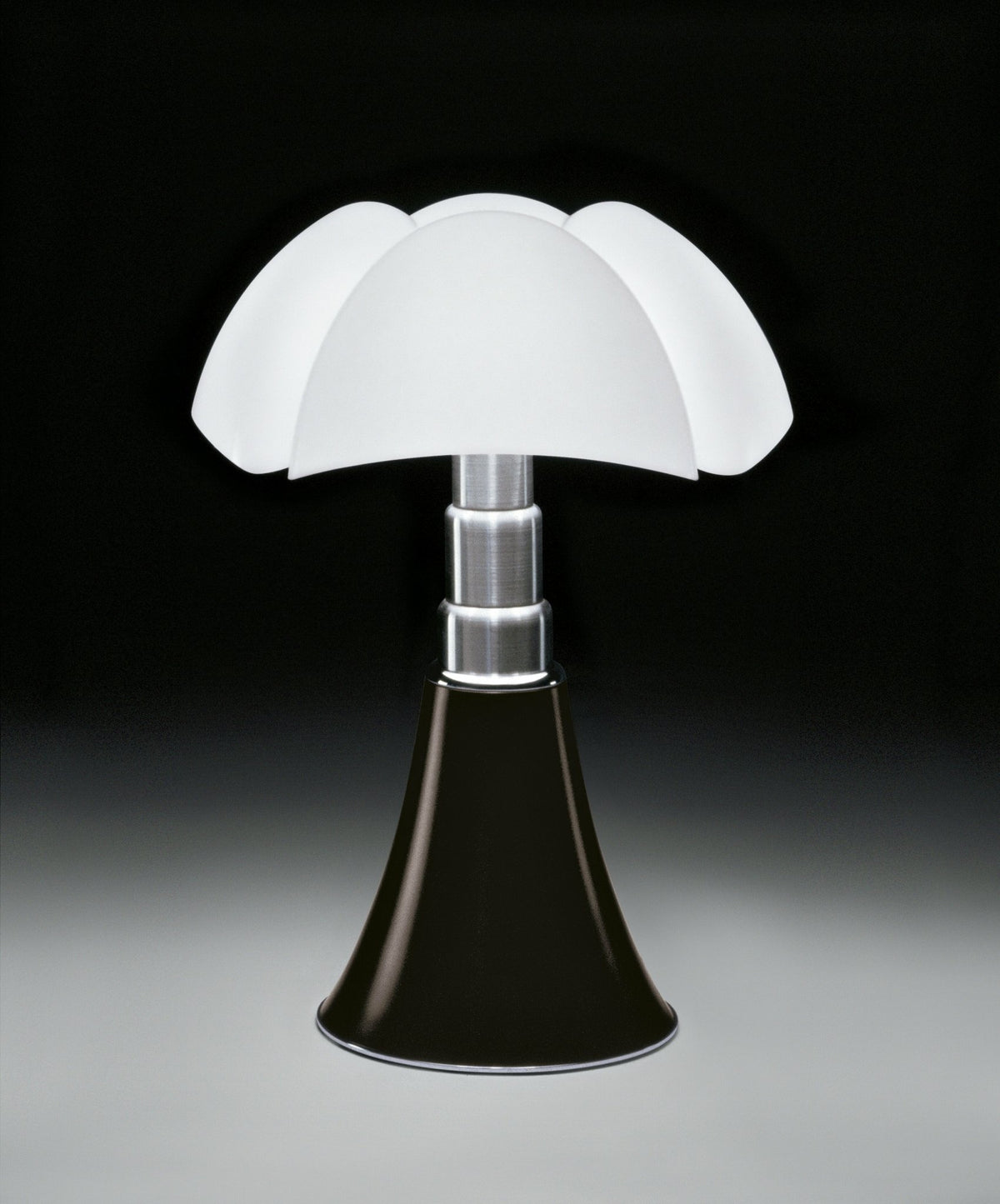 Lampe en acier inox brun foncé 55 x 86 cm Pipistrello - Martinelli Luce - The Cool Republic