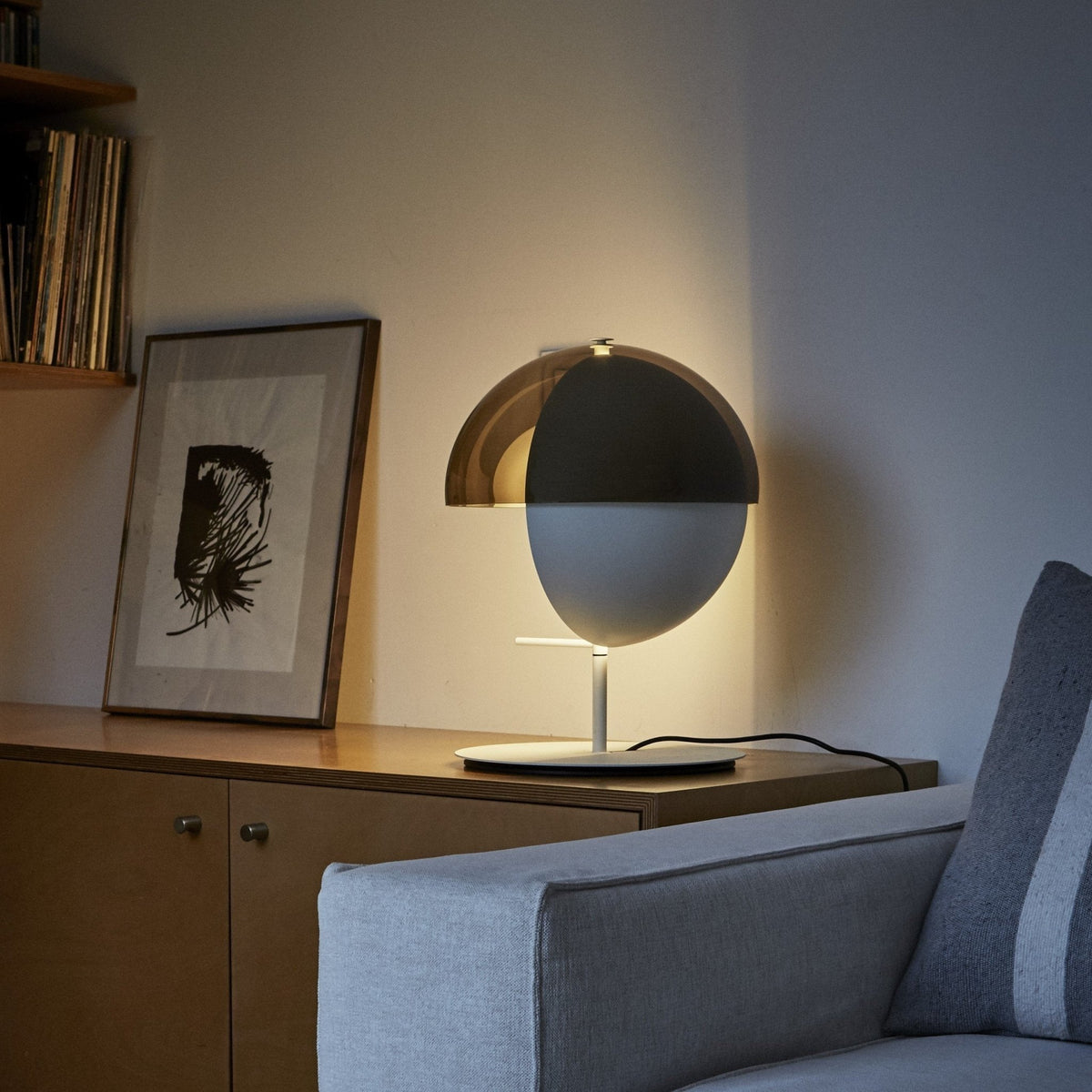 Lampe en aluminium blanche 43,5 cm Theia - Marset - The Cool Republic