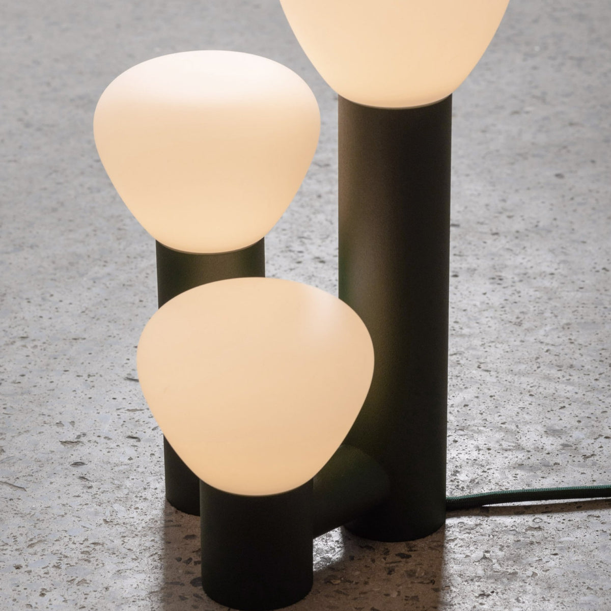 Lampe en aluminium bleu 46 cm Parc n°6 - Lambert & Fils - The Cool Republic