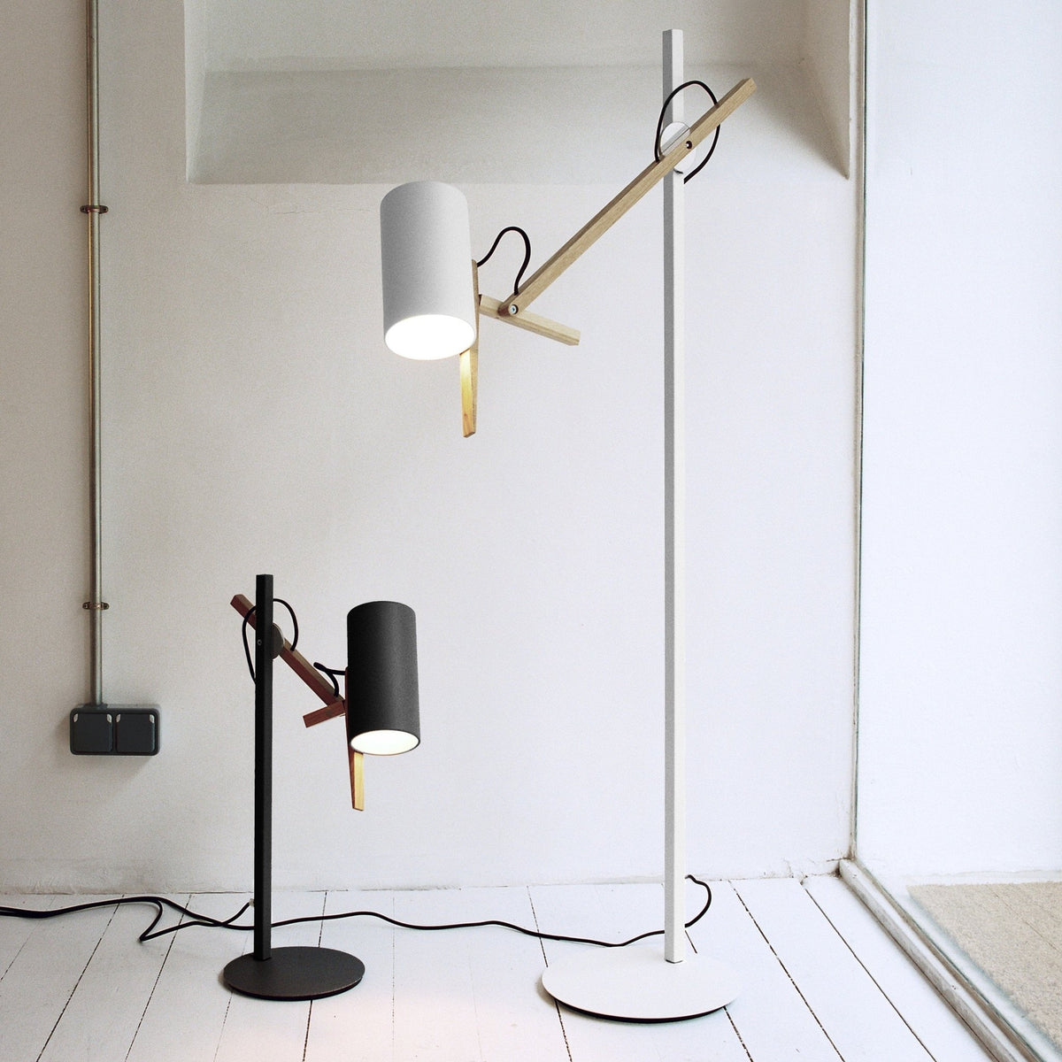 Lampe en bois blanche 59,2 cm Scantling - Marset - The Cool Republic