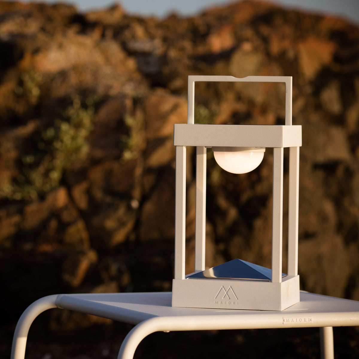 Lampe lanterne 30 cm blanche La Lampe Parc - Maiori - The Cool Republic
