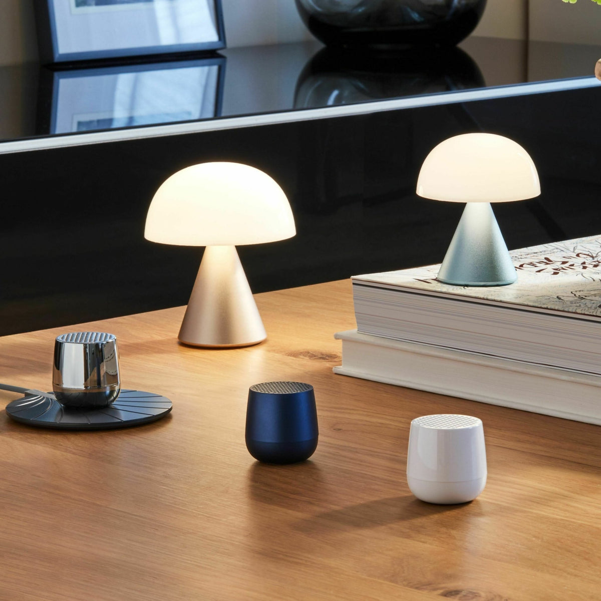 Lampe LED doré Mina M - Lexon Design - The Cool Republic