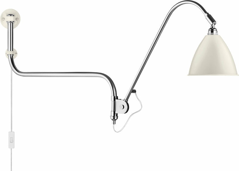 Lampe murale blanche base argenté en laiton BL10 - Gubi - The Cool Republic