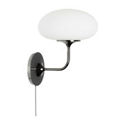 Lampe murale blanche base noir Stemlite - Gubi - The Cool Republic