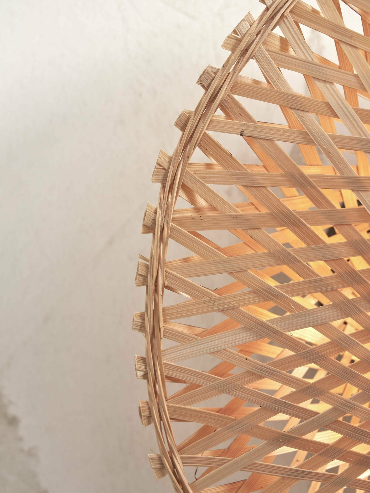 Lampe murale en bambou naturel 30x8 cm Kalimantan - Good & Mojo - The Cool Republic