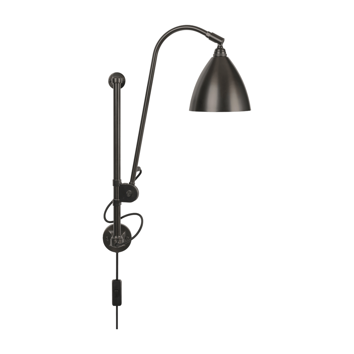 Lampe murale noire en laiton BL5 - Gubi - The Cool Republic