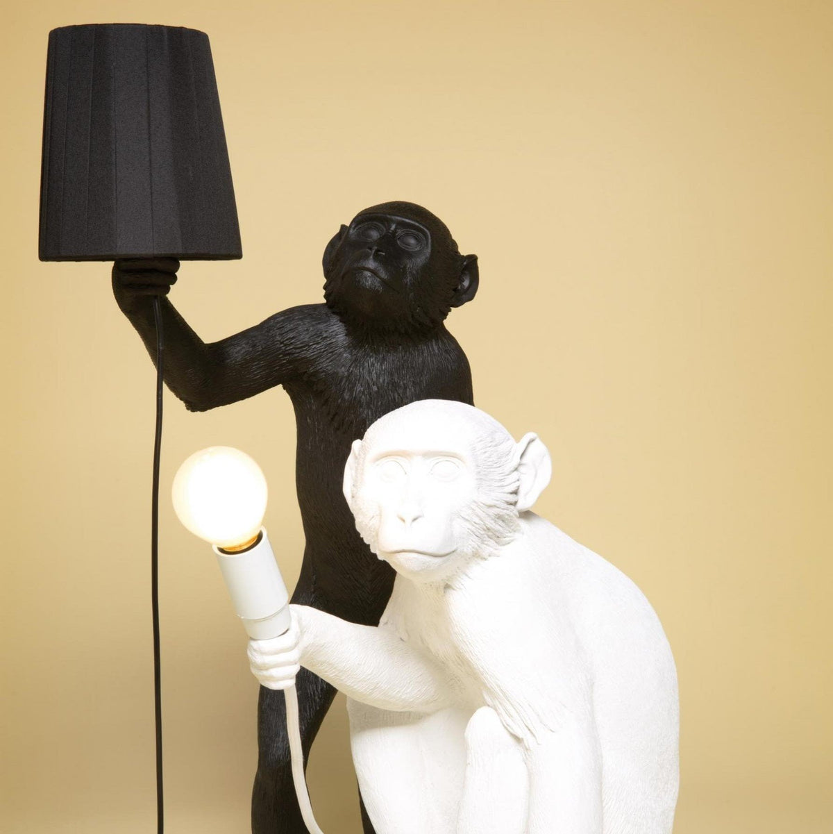 Lampe murale noire Monkey accroché - Seletti - The Cool Republic