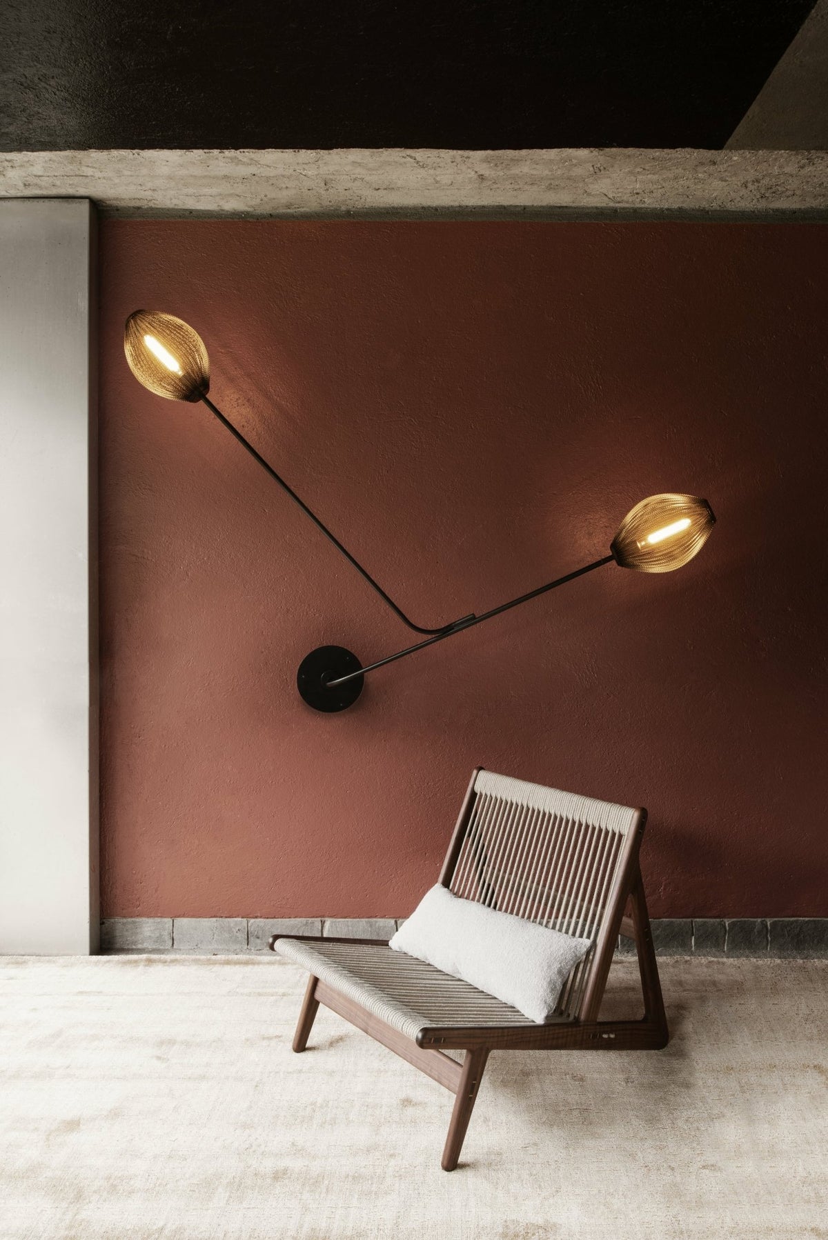Satellite black wall lamp - Gubi - The Cool Republic