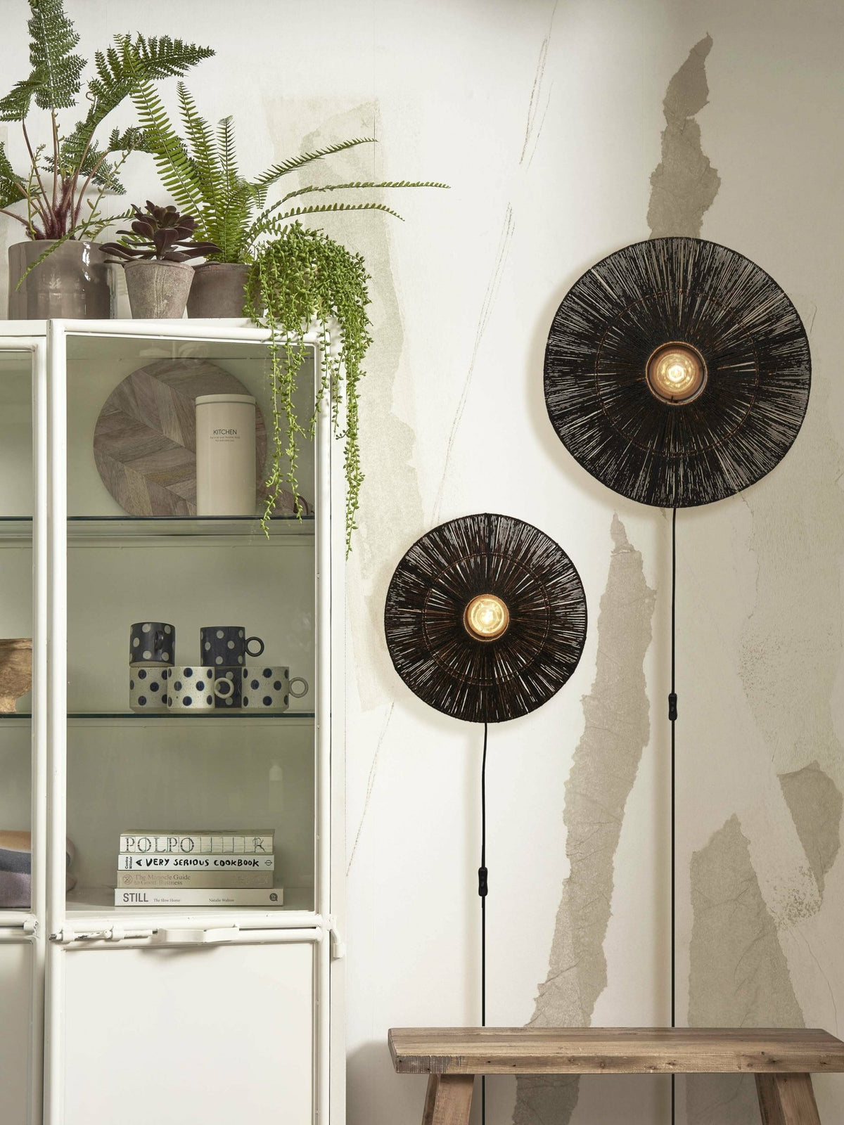 Lampe murale ronde en bambou noir 40x12 cm Iguazu - Good & Mojo - The Cool Republic