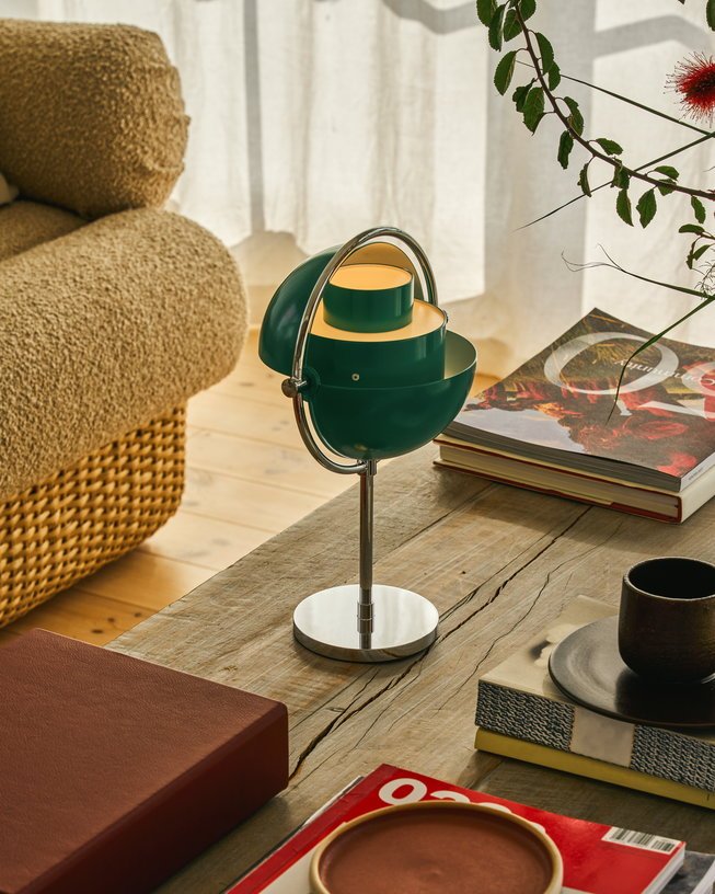 Lampe portable chromé et métal vert turquoise Multi - Lite - Gubi - The Cool Republic