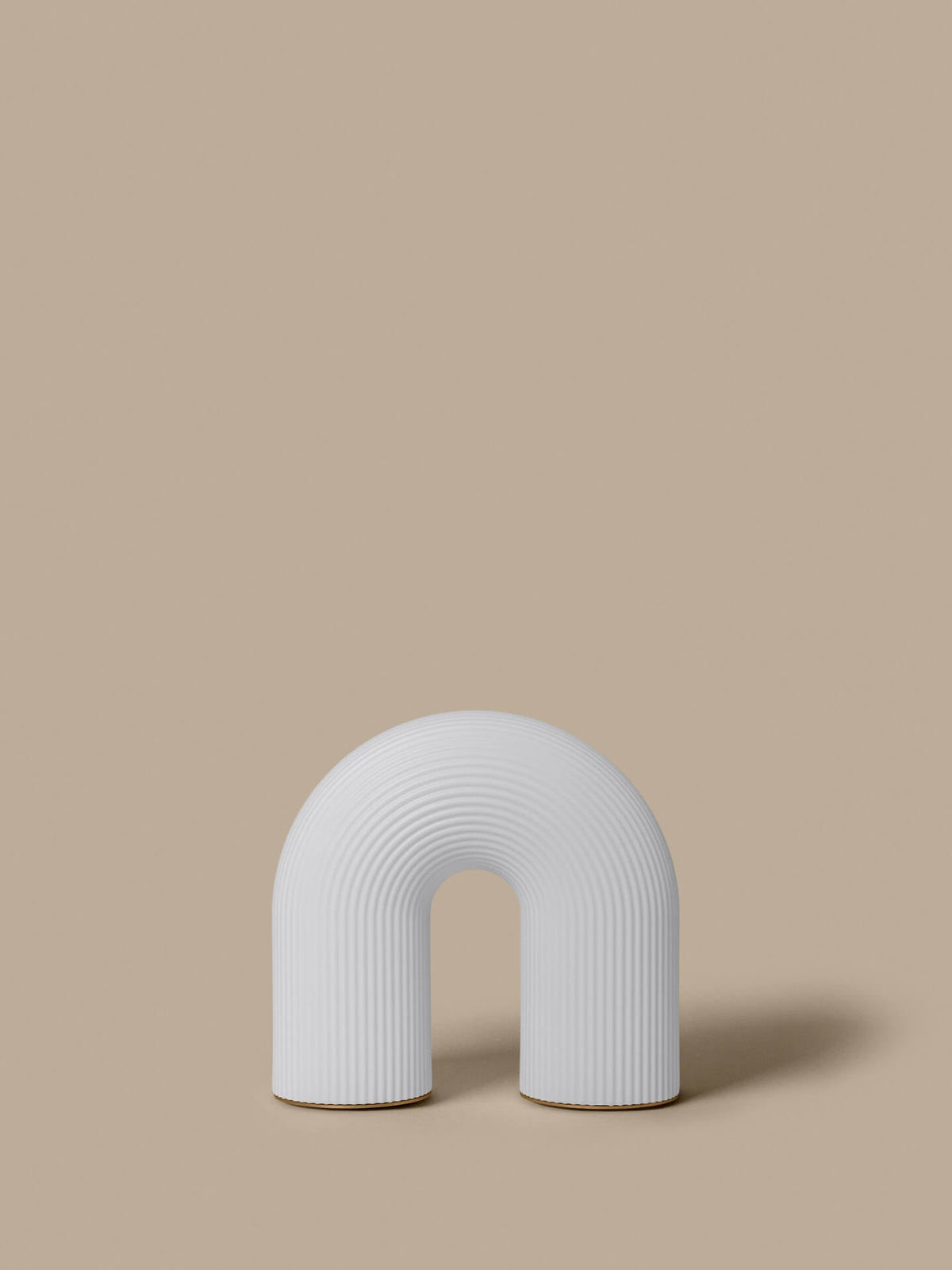 Lampe portable de jardin blanc 25 cm Vuelta - Ferm Living - The Cool Republic