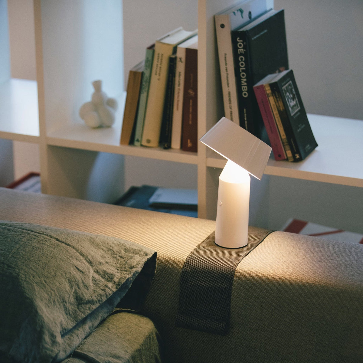 Lampe portable en acier jaune 22,5 cm Bicoca - Marset - The Cool Republic