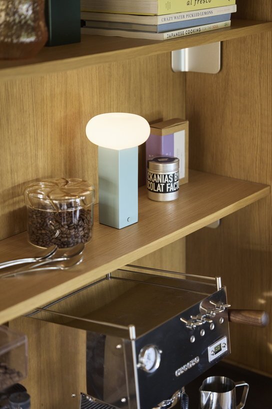 Lampe portable en nickel brossé bleu Low - Hübsch - The Cool Republic