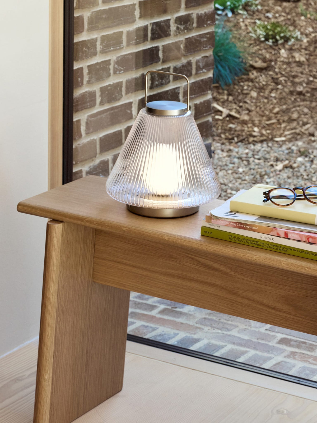 Lampe portable en verre trasnparent 28cm Tou - Hübsch — vue 8