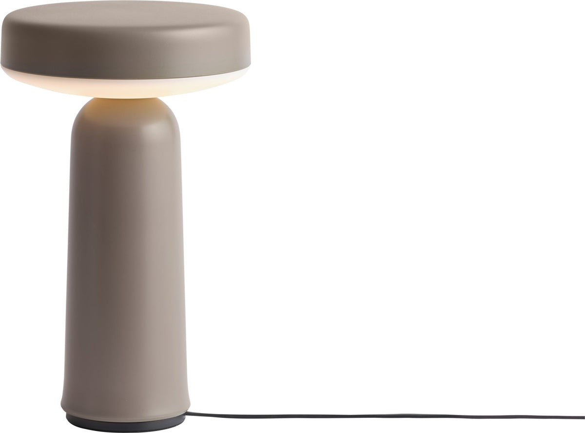 Lampe portable plastique taupe 21 x 13 cm Ease - Muuto - The Cool Republic