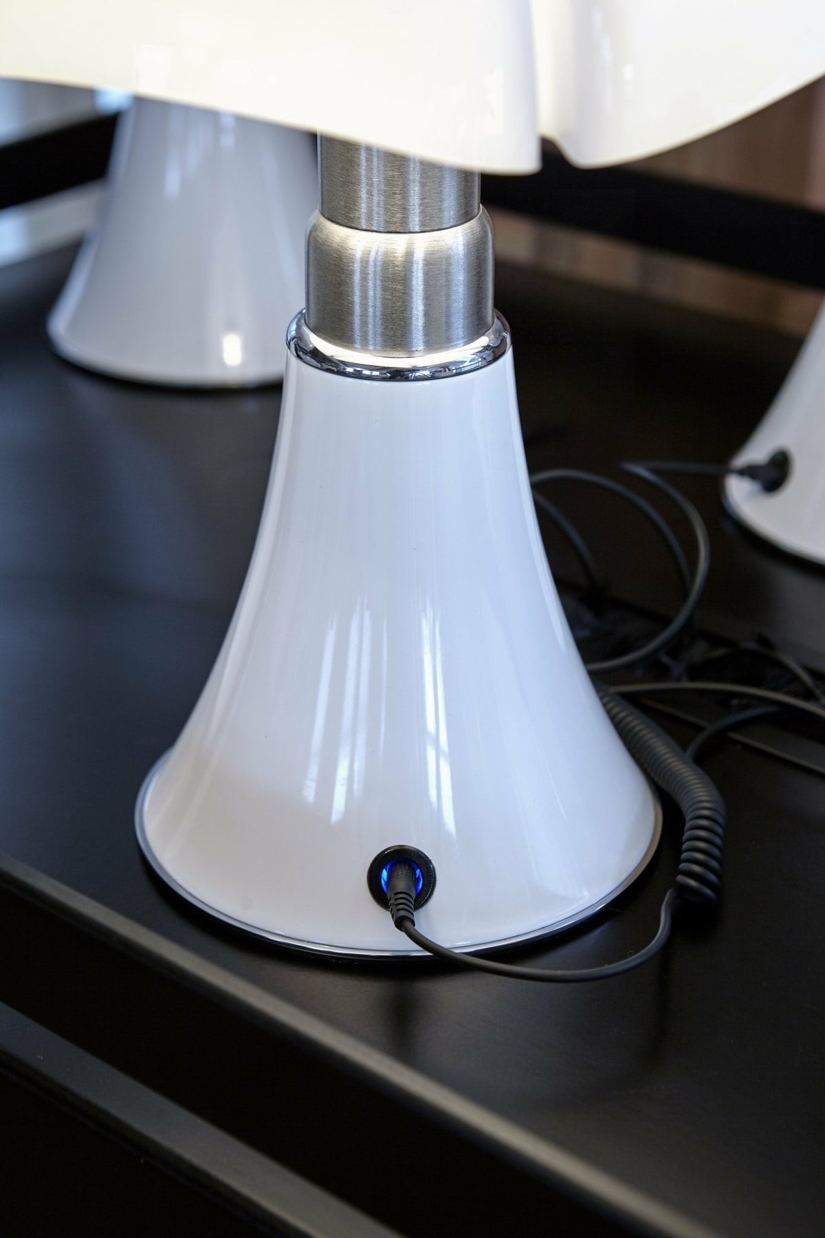 Lampe sans fil en acier inox vert agave 27 x 35 cm Mini Pipistrello - Martinelli Luce - The Cool Republic