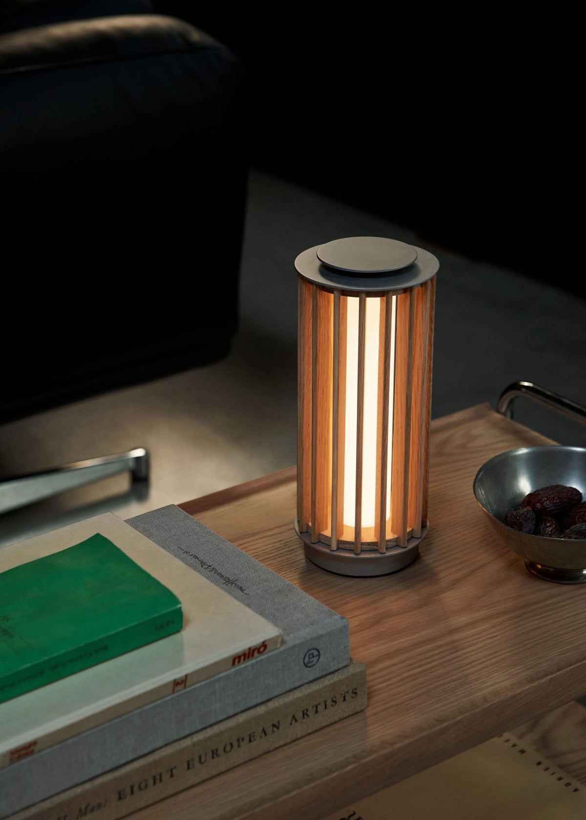 Lampe sans fil en chêne laqué et aluminium vieilli gris 25,5cm Numbra TY3 - &tradition — vue 10
