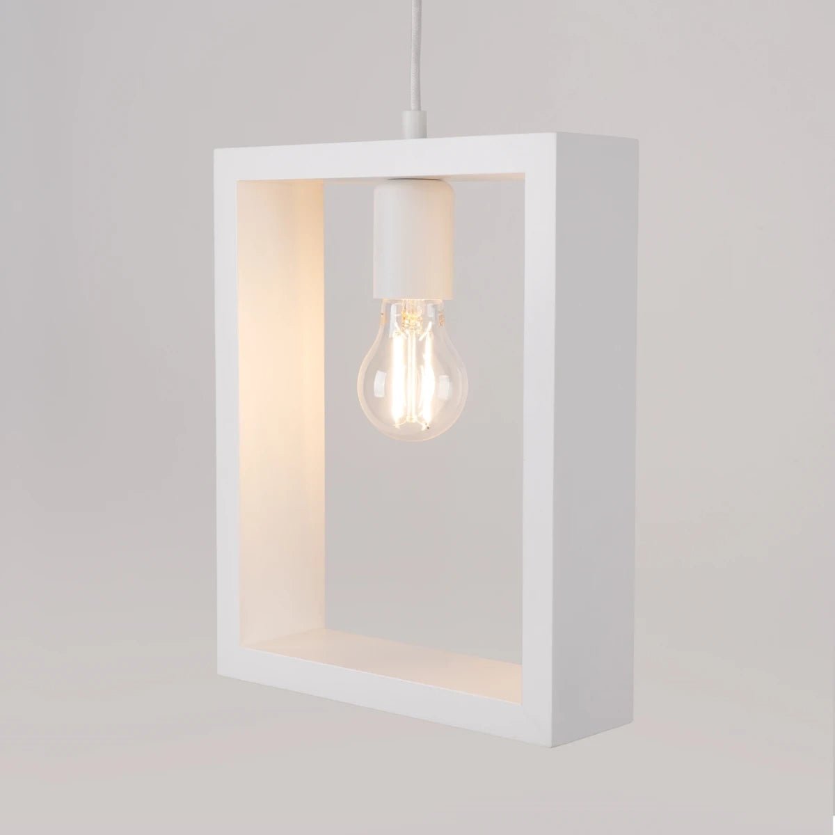 Lampe suspendue en acier blanc et bois 24x8x133cm Aries - Sollux - The Cool Republic