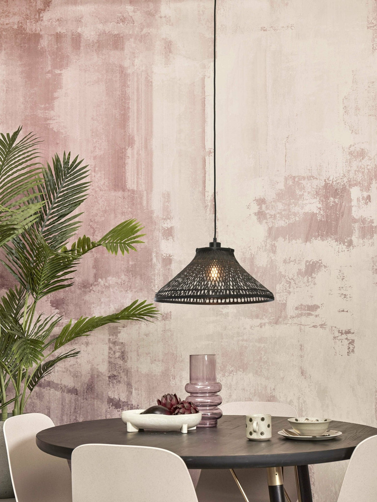 Lampe suspendue en bambou de tahiti noir 45x20 cm Tahiti - Good & Mojo - The Cool Republic