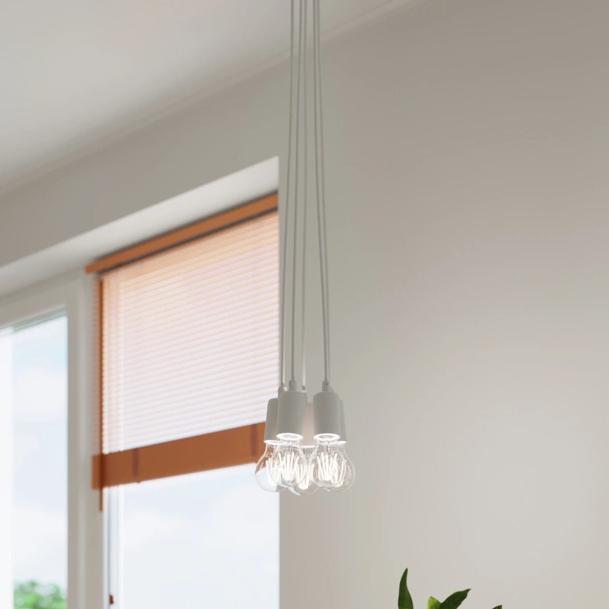 Lampe suspendue en pvc blanc 15x90cm Diego 3 - Sollux - The Cool Republic